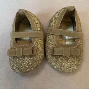 Elie Tahari Gold Glitter Dress Shoes for Kids